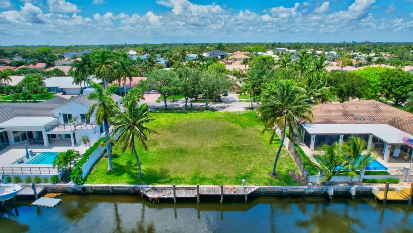 A buildable 1/4 acre waterfront lot  with ocean access backing - Beach Lot for sale in Boca Raton, Florida on Beachhouse.com