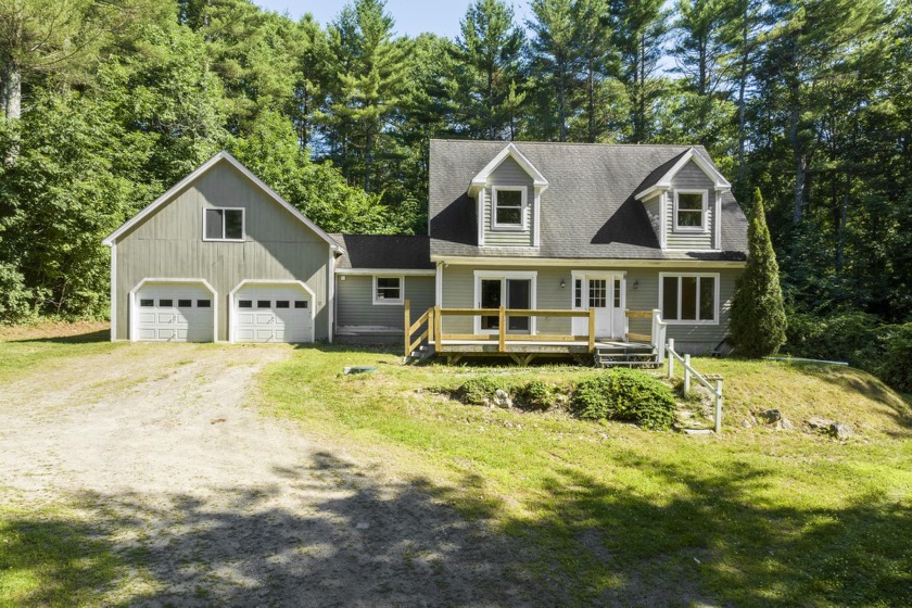 This classic three bedroom, two bath Cape-style home sits on - Beach Home for sale in Damariscotta, Maine on Beachhouse.com