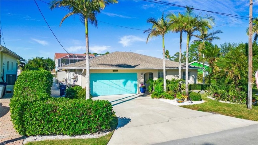 Discover a hidden gem in Bonita Springs, perfect for boating - Beach Home for sale in Bonita Springs, Florida on Beachhouse.com