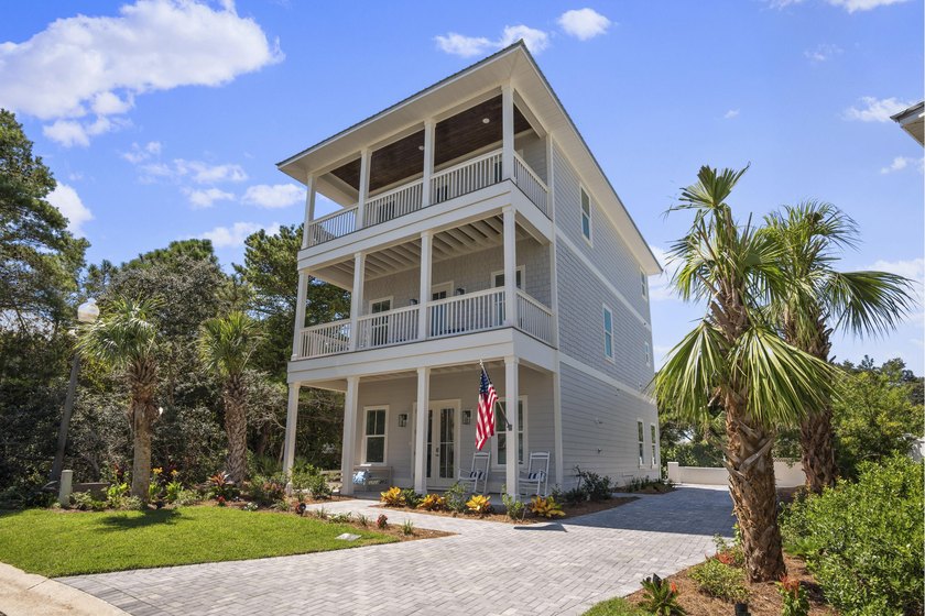 Experience the charm of 103 St Simon, a luxurious 5 bedroom, 4.5 - Beach Home for sale in Miramar Beach, Florida on Beachhouse.com