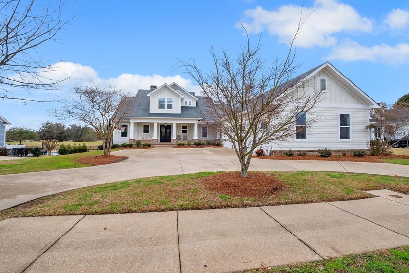 Meticulously crafted custom home on nearly a half acre - Beach Home for sale in Tallahassee, Florida on Beachhouse.com