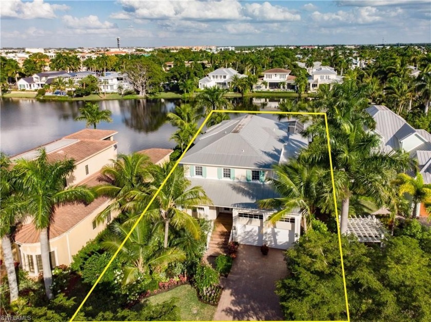 The * Friendly Snowman * is the name of this Old Naples - Beach Home for sale in Naples, Florida on Beachhouse.com