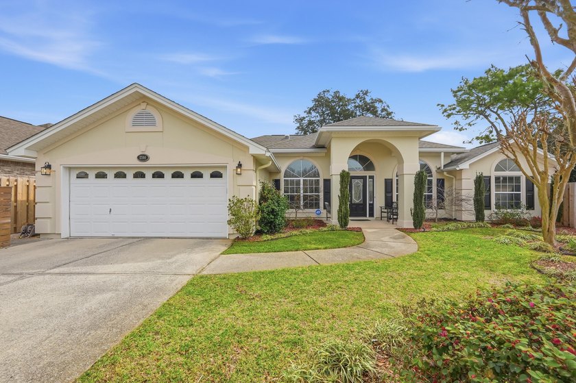 Welcome to Bridgeport Colony, a gated community in the heart of - Beach Home for sale in Fort Walton Beach, Florida on Beachhouse.com