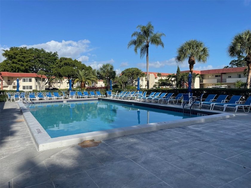 55+ COMMUNITY in highly desirable Hollybrook Golf & Tennis. 1/1 - Beach Condo for sale in Pembroke Pines, Florida on Beachhouse.com