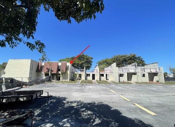 IINVESTMENT OPPORTUNITY The building and this unit have been - Beach Condo for sale in Pembroke Pines, Florida on Beachhouse.com