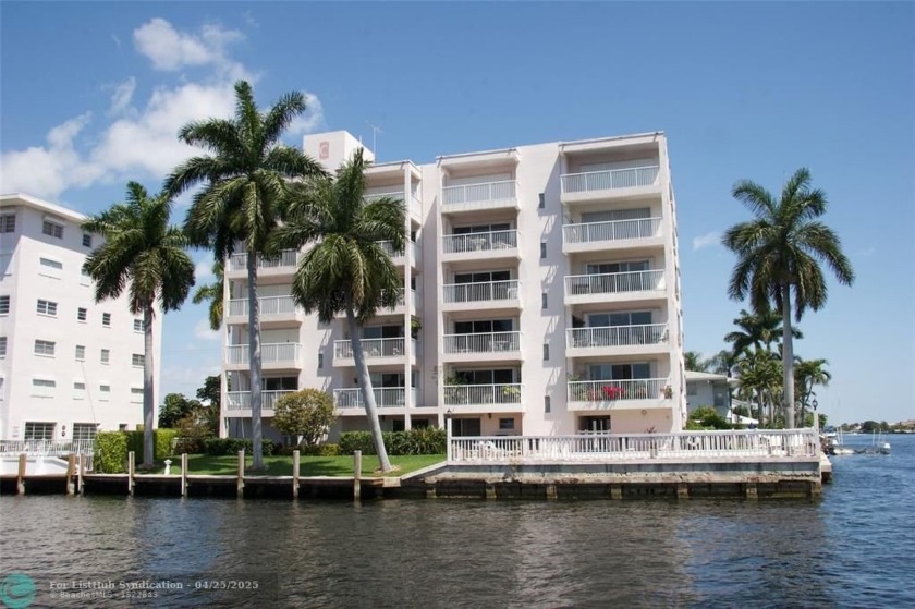 DREAM A LITTLE DREAM....MAKE IT A REALITY!  Magazine beautiful - Beach Condo for sale in Fort Lauderdale, Florida on Beachhouse.com