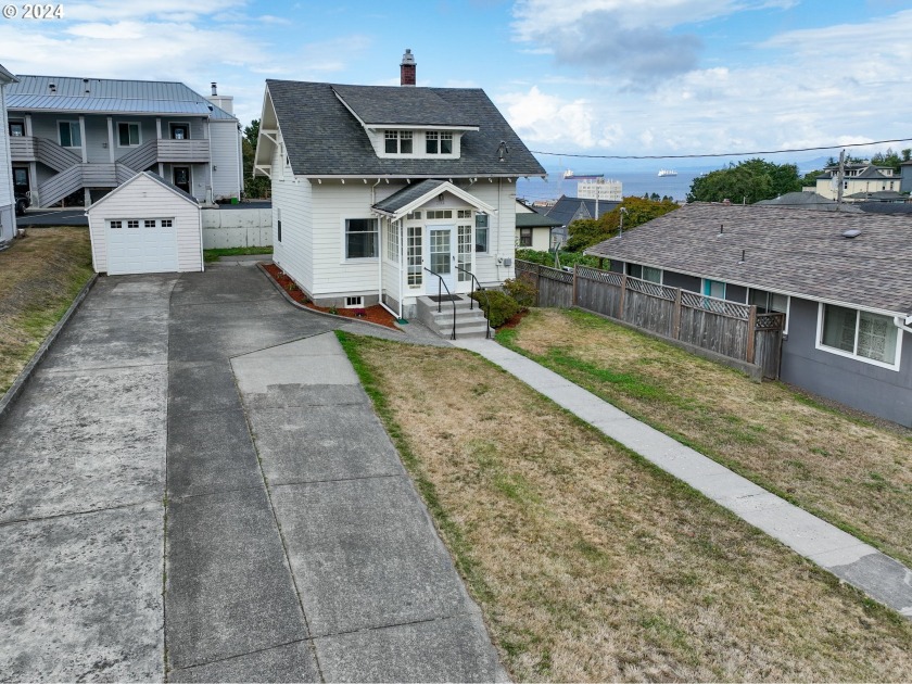 Recognized for her historic architectural significance & - Beach Home for sale in Astoria, Oregon on Beachhouse.com