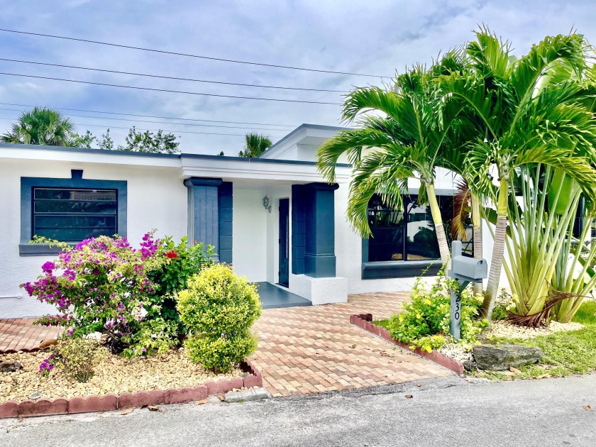 LARGE, UPDATED RANCH HOME IN EAST DELRAY BEACH ON A QUIET DEAD - Beach Home for sale in Delray Beach, Florida on Beachhouse.com