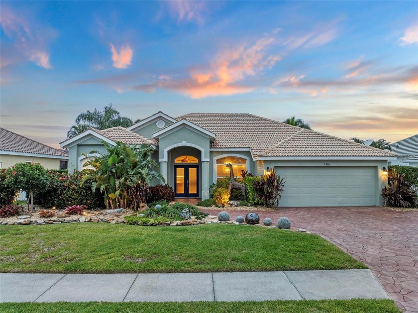 Welcome to this beautifully reimagined 3-bedroom, 3-bath - Beach Home for sale in Sarasota, Florida on Beachhouse.com