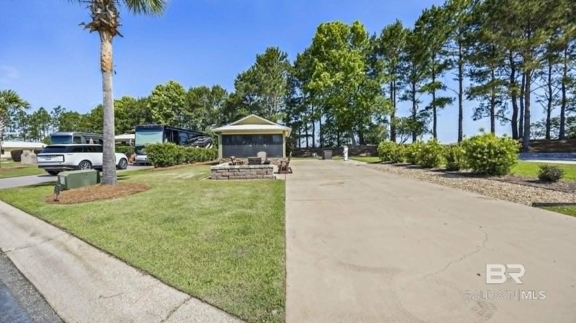 Luxury Class A (15 yrs or newer and length of 32' or greater) - Beach Lot for sale in Foley, Alabama on Beachhouse.com