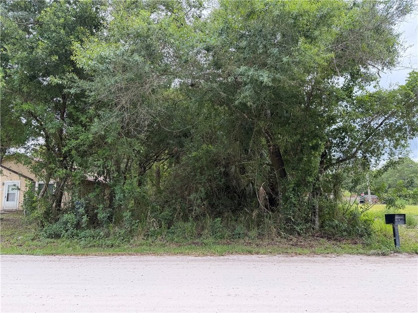 Area of new homes. Close to I-95 and everything West Vero has to - Beach Lot for sale in Vero Beach, Florida on Beachhouse.com