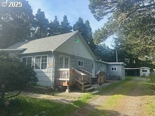 Charming multi-unit woodland retreat Near Paradise Point Beach & - Beach Home for sale in Port Orford, Oregon on Beachhouse.com