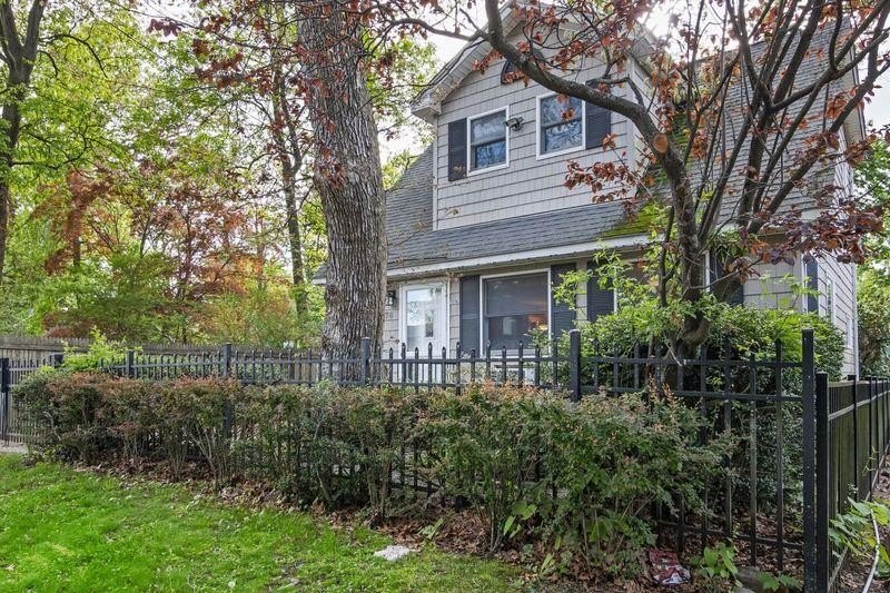 Charming Cape in beautiful North Shore Community. Fenced in - Beach Home for sale in Rocky Point, New York on Beachhouse.com