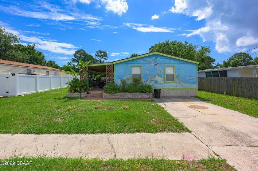 NO LOT RENT and NO HOA!!!!! You own the land! Double wide with 2 - Beach Home for sale in Port Orange, Florida on Beachhouse.com