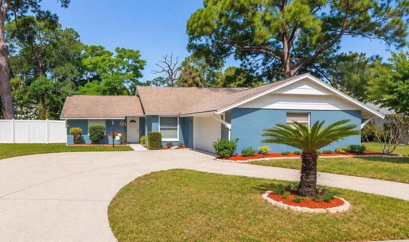 Welcome to 823 Riverside Drive, a beautifully fully remodeled - Beach Home for sale in Tarpon Springs, Florida on Beachhouse.com