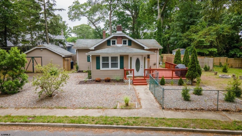 Tucked away on a peaceful cul-de-sac, 1 Oak Dr offers unbeatable - Beach Home for sale in Absecon, New Jersey on Beachhouse.com