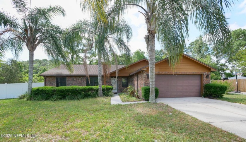 This beautiful ranch style home is waiting for you and your - Beach Home for sale in Jacksonville, Florida on Beachhouse.com