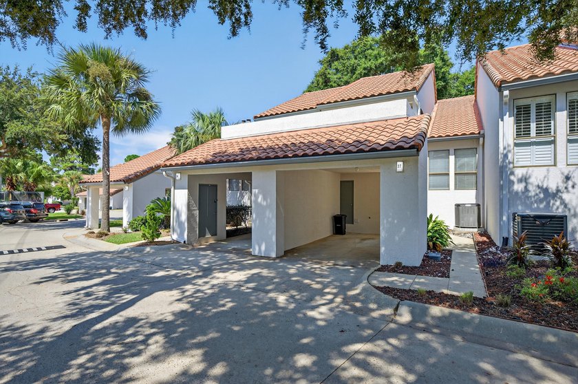 Welcome to 37 Forest Hills Lane, a beautifully maintained - Beach Townhome/Townhouse for sale in Miramar Beach, Florida on Beachhouse.com
