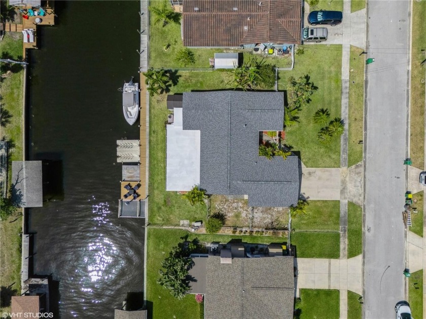 One or more photo(s) has been virtually staged. **HUGE PRICE - Beach Home for sale in Merritt Island, Florida on Beachhouse.com