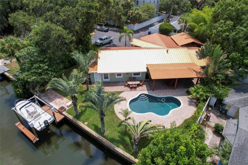 Exceptional PRIVATE Waterfront Key West Style Estate In The - Beach Home for sale in Tampa, Florida on Beachhouse.com