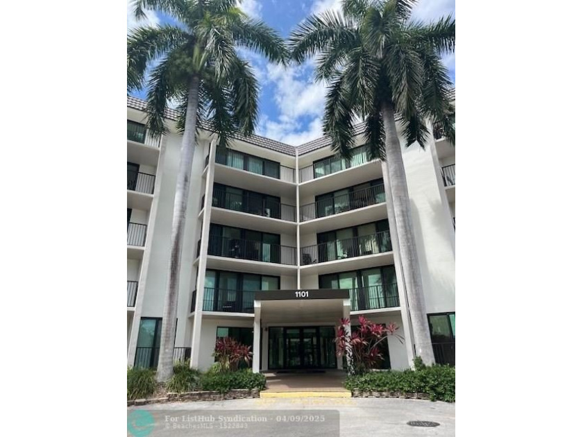 Beautiful 2 bedroom and 2 bathroom. Hurricane impact windows - Beach Condo for sale in Fort Lauderdale, Florida on Beachhouse.com