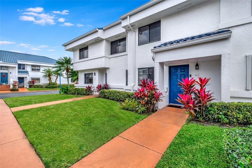 Welcome to San Simeon, a guard-gated community nestled in the - Beach Townhome/Townhouse for sale in Miami, Florida on Beachhouse.com