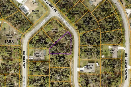 OVERSIZED VACANT LOT IN NORTH PORT - Own a piece of paradise - Beach Lot for sale in North Port, Florida on Beachhouse.com