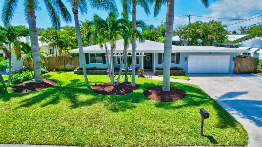 A BOATERS, JET SKI, PADDLE BOARD AND KYACK PARADISE WITH ACCESS - Beach Home for sale in Boynton Beach, Florida on Beachhouse.com