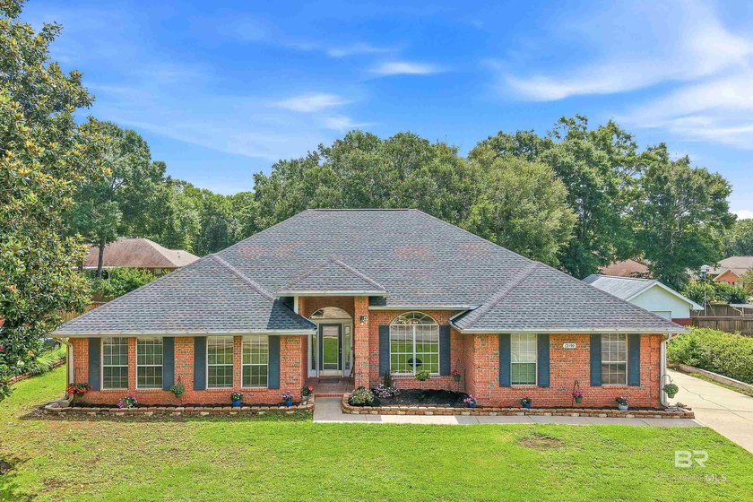 Agent owned home available for fast closing. Step into a breath - Beach Home for sale in Foley, Alabama on Beachhouse.com