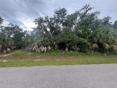 Prime land on a canal near Atwater Elementary in North Port - Beach Lot for sale in North Port, Florida on Beachhouse.com