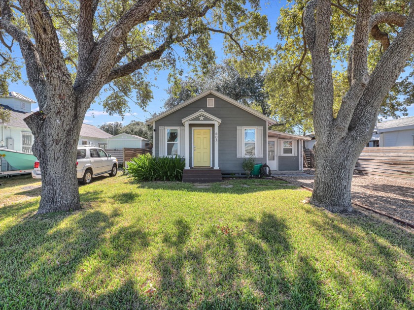 Charming Coastal Home nestled in downtown Rockport. Super close - Beach Vacation Rentals in Rockport, Texas on Beachhouse.com