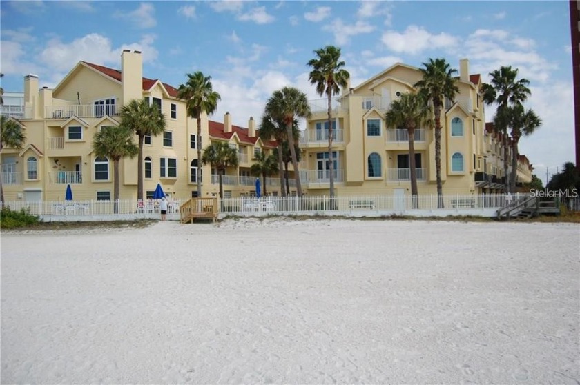 MUST SEE - 2 bedrooms, 2.5 bath Palm Beach inspired Three Level - Beach Townhome/Townhouse for sale in Redington Shores, Florida on Beachhouse.com