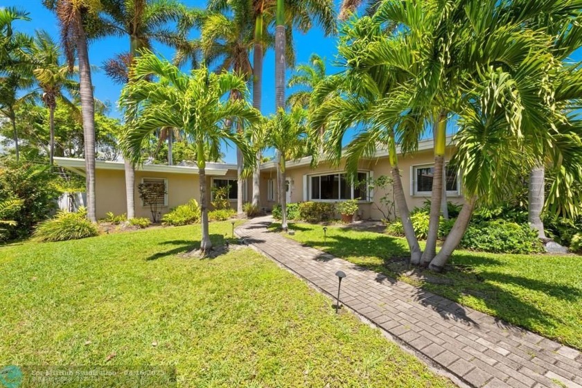 Step into this beautiful home, full of charm and character - Beach Home for sale in Hollywood, Florida on Beachhouse.com