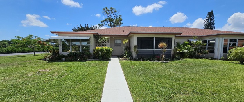 Masterfully upgraded unit  that is positioned perfectly for - Beach Condo for sale in Delray Beach, Florida on Beachhouse.com