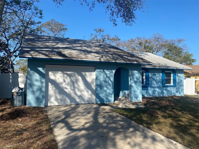 One or more photo(s) has been virtually staged. Welcome to this - Beach Home for sale in Largo, Florida on Beachhouse.com