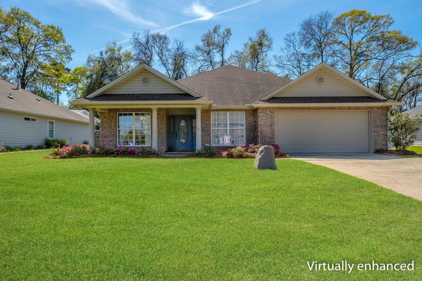 TRUE PRIDE OF OWNERSHIP in this beautiful 4BR Buck Lake area - Beach Home for sale in Tallahassee, Florida on Beachhouse.com