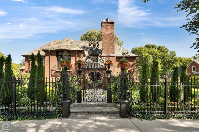 A Rare Architectural Masterpiece in the Historic Jackson Park - Beach Home for sale in Chicago, Illinois on Beachhouse.com