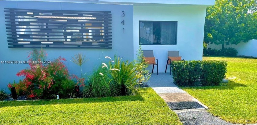 Amazing Duplex with Recent Upgrades and High Investment - Beach Townhome/Townhouse for sale in West Palm Beach, Florida on Beachhouse.com