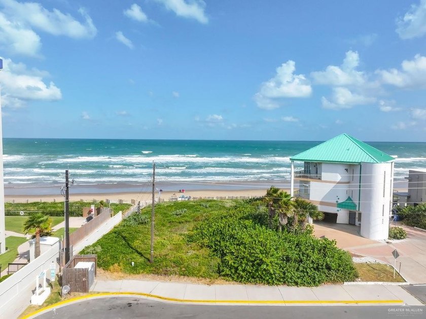 Build your dream home on this North end beachfront residential - Beach Lot for sale in South Padre Island, Texas on Beachhouse.com