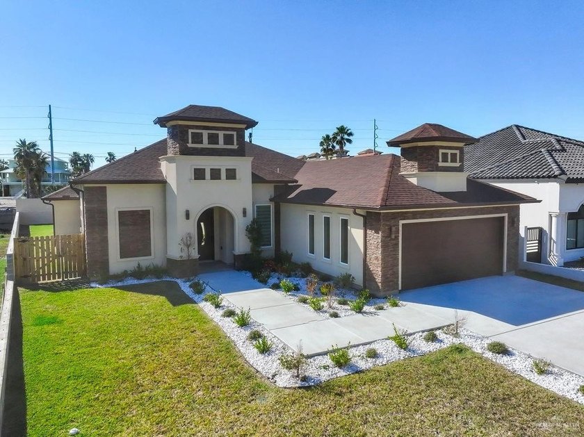 New construction and fully furnished, this beautifully appointed - Beach Home for sale in South Padre Island, Texas on Beachhouse.com