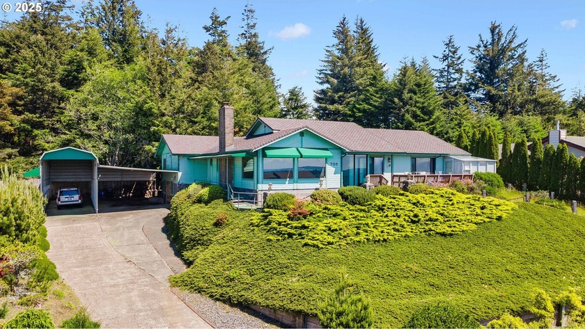 Stunning Custom Home with Panoramic Bay and Ocean Views - Dual - Beach Home for sale in Coos Bay, Oregon on Beachhouse.com