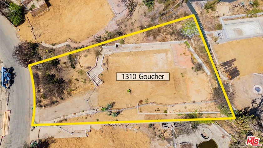 1310 Goucher Street presents an outstanding Pacific Palisades - Beach Lot for sale in Pacific Palisades, California on Beachhouse.com