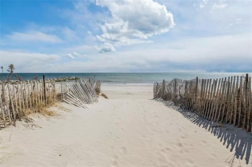 CREATE YOUR DREAM HOME! This is an exceptional renovation - Beach Home for sale in Neponsit, New York on Beachhouse.com