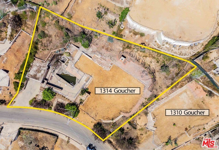 Exceptional extra-wide lot with 180-degree ocean, bay, and city - Beach Lot for sale in Pacific Palisades, California on Beachhouse.com