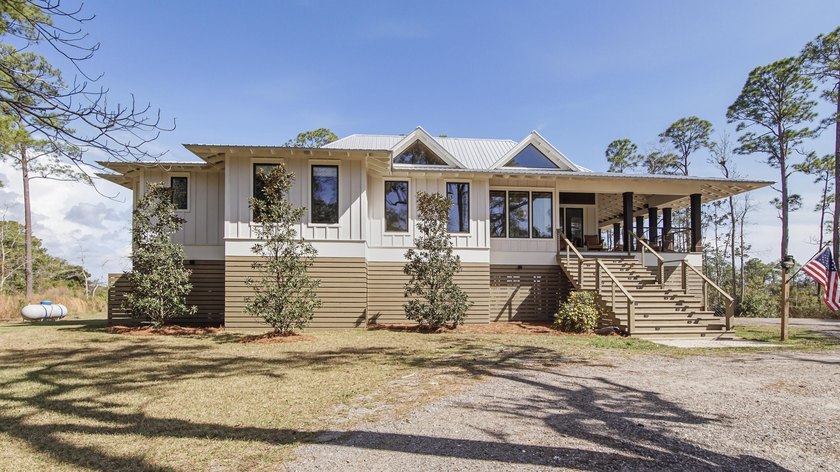 Waterfront Luxury on 3+ Acres with 300 Ft of Bayou Frontage - Beach Home for sale in Freeport, Florida on Beachhouse.com