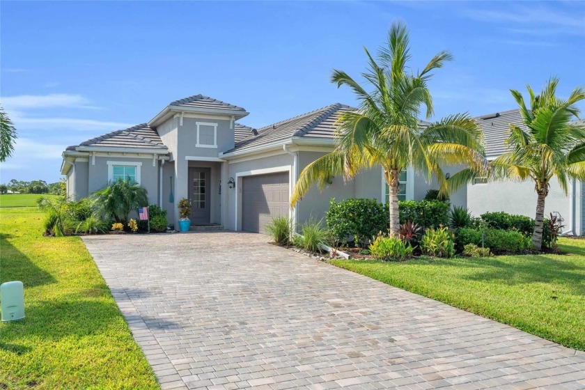 TURNKEY in a resort community! Heritage Landing Golf and Country - Beach Home for sale in Punta Gorda, Florida on Beachhouse.com