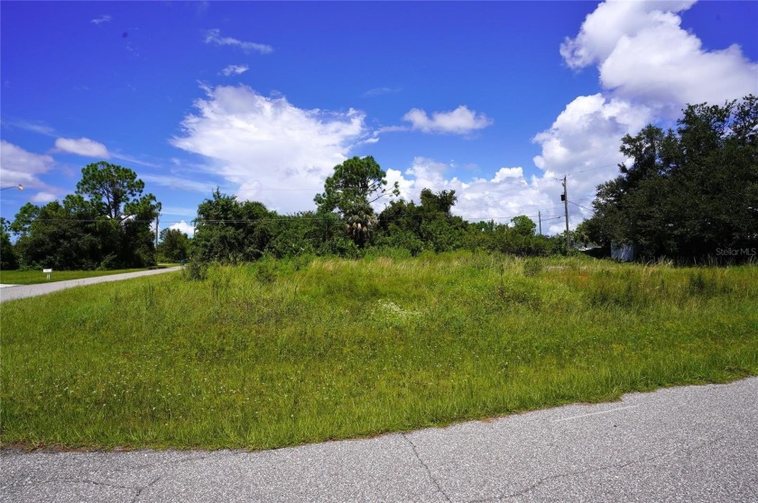 SFR, Vacant Lot to build your dream home or invest.
No HOA - Beach Lot for sale in Port Charlotte, Florida on Beachhouse.com