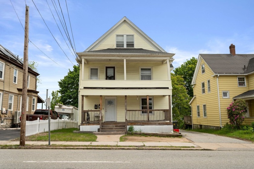 Don't miss this rare opportunity to own one of the largest - Beach Home for sale in New London, Connecticut on Beachhouse.com