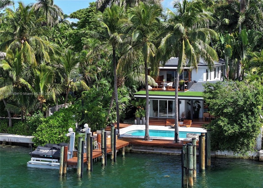 Dreaming of open bay and city skyline views? This newly - Beach Home for sale in Miami Beach, Florida on Beachhouse.com