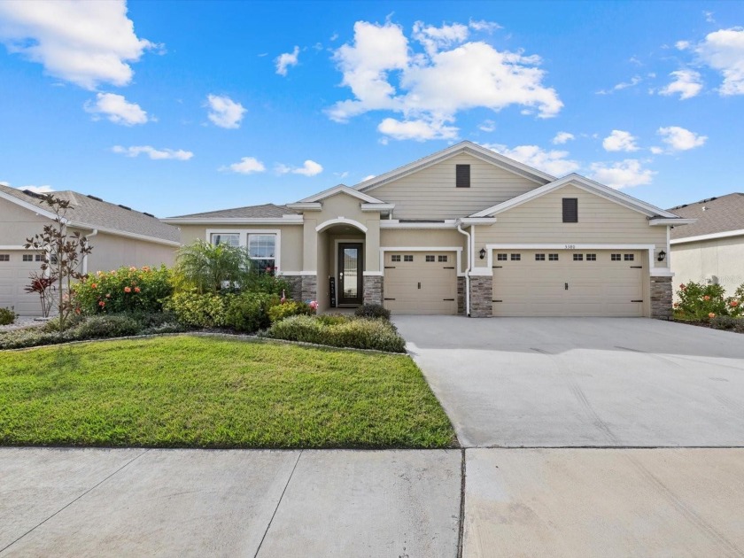 Under contract-accepting backup offers. Welcome to your dream - Beach Home for sale in Lakewood Ranch, Florida on Beachhouse.com